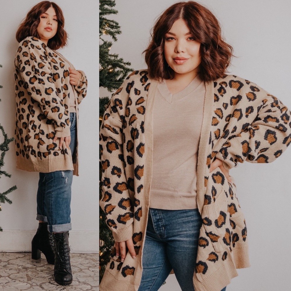 🚨24 HOUR SALE🚨Wild Thing Plus Size Cardigan - Picture 2 of 6